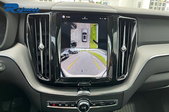 Volvo XC60 14 of 21