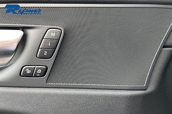 Volvo XC60 21 of 21