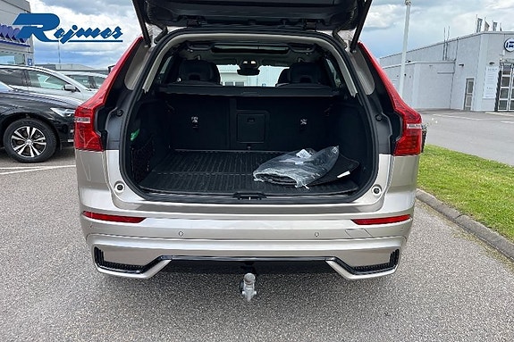 Volvo XC60 18 of 21