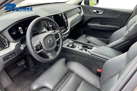 Volvo XC60 10 of 21