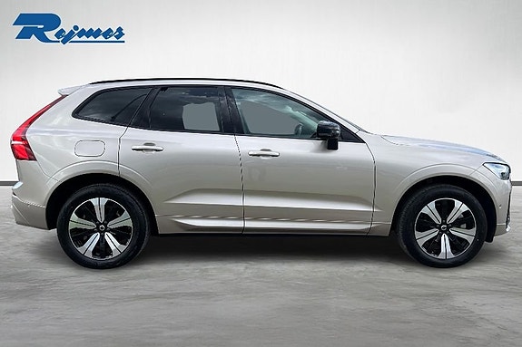 Volvo XC60 8 of 21