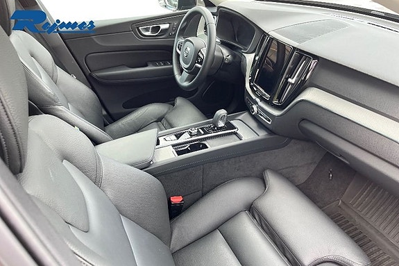 Volvo XC60 9 of 21