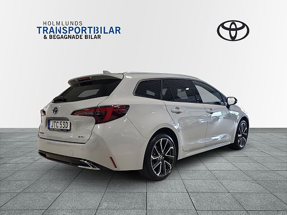 Toyota Corolla 18 of 19