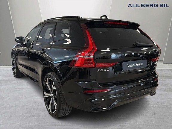 Volvo XC60 3 of 5