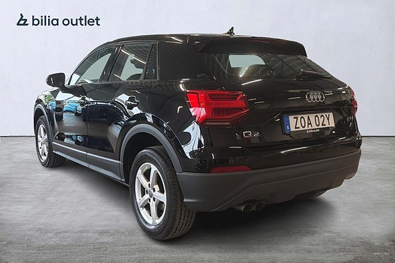 Audi Q2 4 of 5