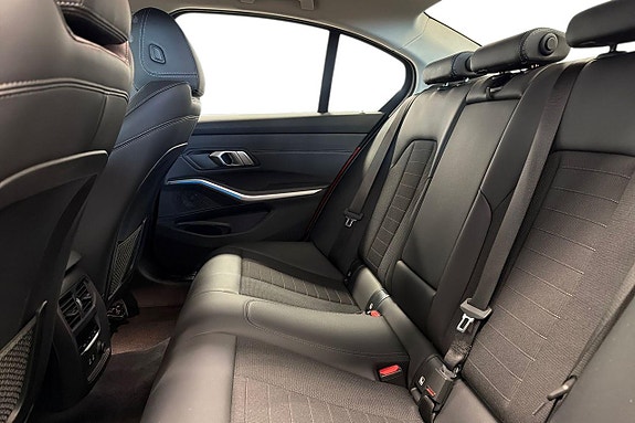 BMW 330e 11 of 18
