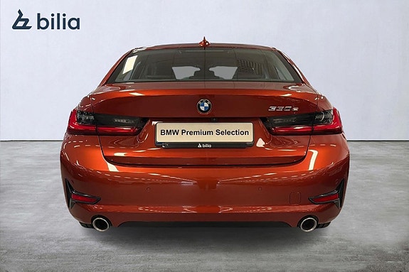 BMW 330e 4 of 18