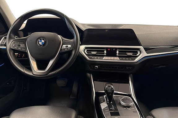 BMW 330e 8 of 18