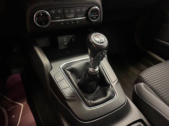 Ford Focus 19 of 23