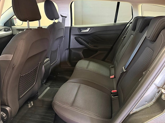Ford Focus 15 of 23