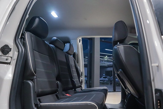 Volkswagen Caddy 13 of 14