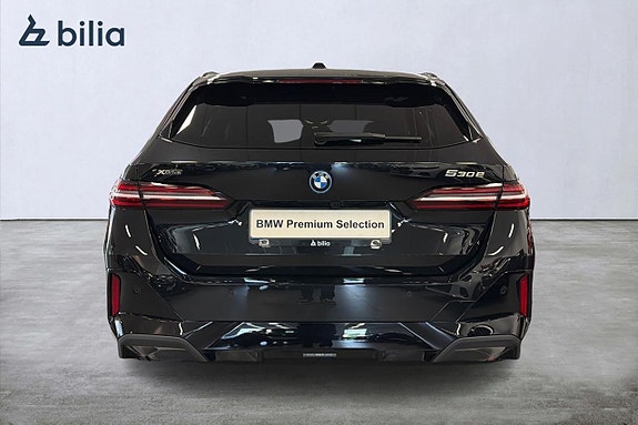 BMW 530e 4 of 18