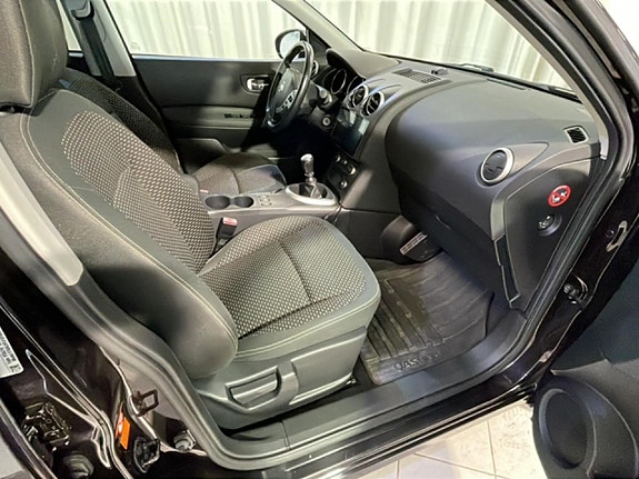 Nissan Qashqai 24 of 27