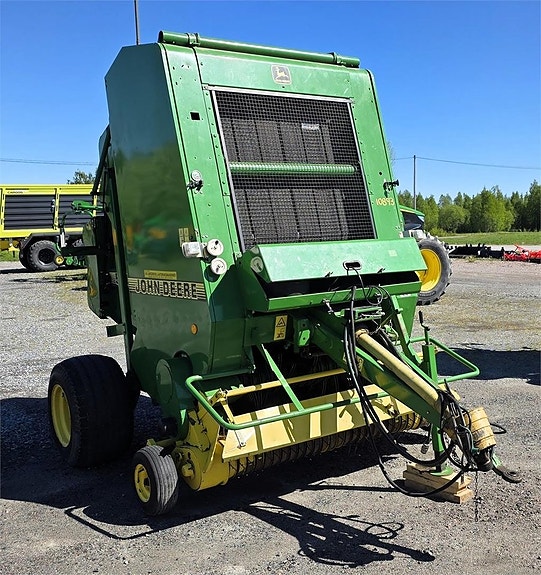 John Deere 590 rundbalspress 3 of 5
