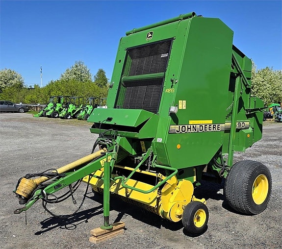 John Deere 590 rundbalspress