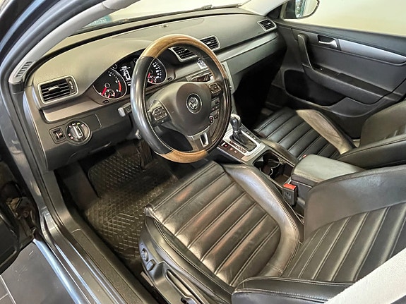 Volkswagen Passat 6 of 15