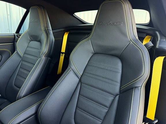Porsche 911 Turbo S 9 of 9