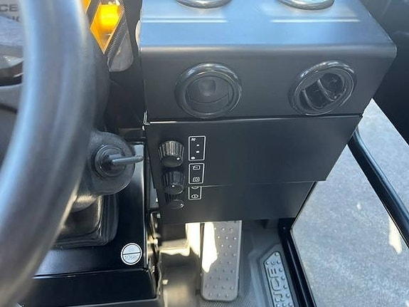 JCB 403 7 of 10
