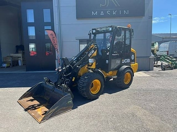 JCB 403