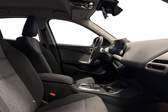 BMW 120 6 of 18