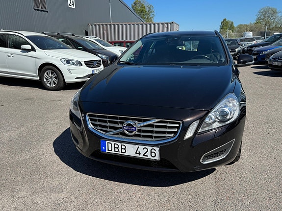 Volvo V60 3 of 5