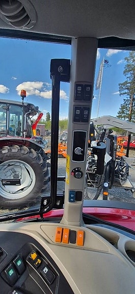 Massey Ferguson 4708 9 of 10