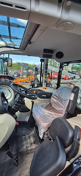 Massey Ferguson 4708 8 of 10