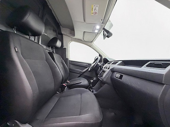 Volkswagen Caddy Maxi 13 of 24