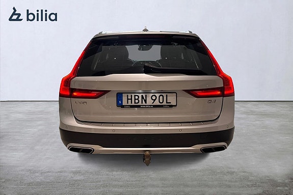 Volvo V90 Cross Country 5 of 5