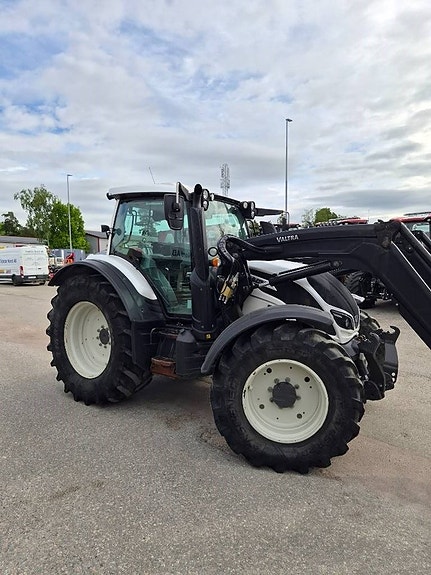 Valtra N174 Direct GPS 3 of 8
