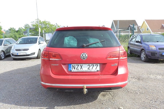 Volkswagen Passat 4 of 5