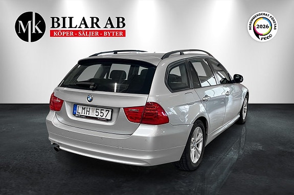 BMW 318i 4 of 5