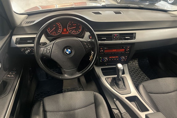 BMW 318i 10 of 11