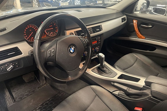 BMW 318i 8 of 11