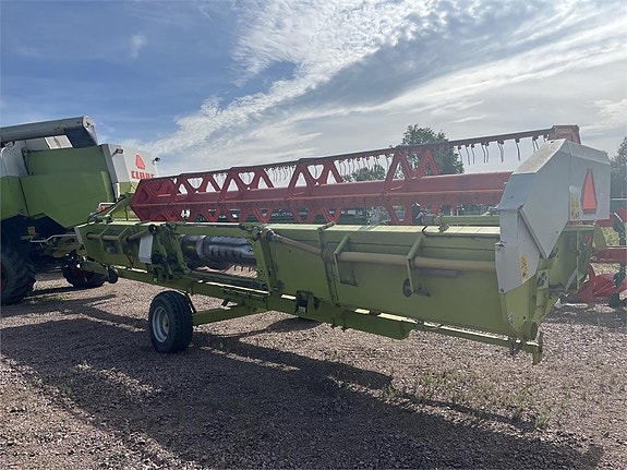 CLAAS Lexion 460 2 of 5