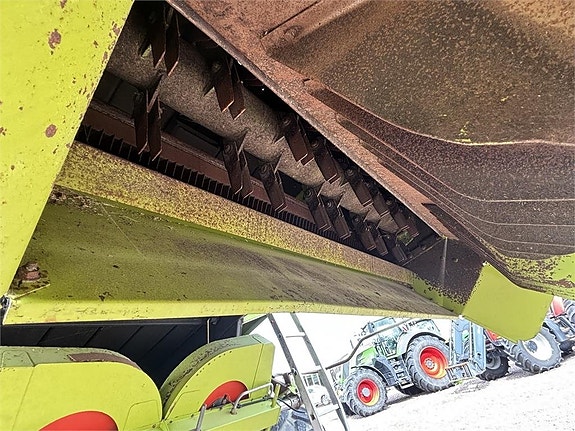 CLAAS Lexion 460 9 of 11