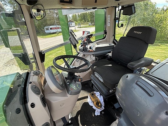 Fendt 828 Profi+ 6 of 6