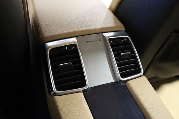 Porsche Panamera 16 of 23