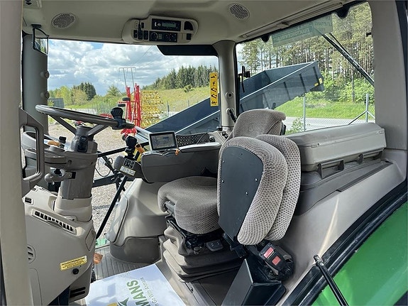 John Deere 6210R 6 of 7