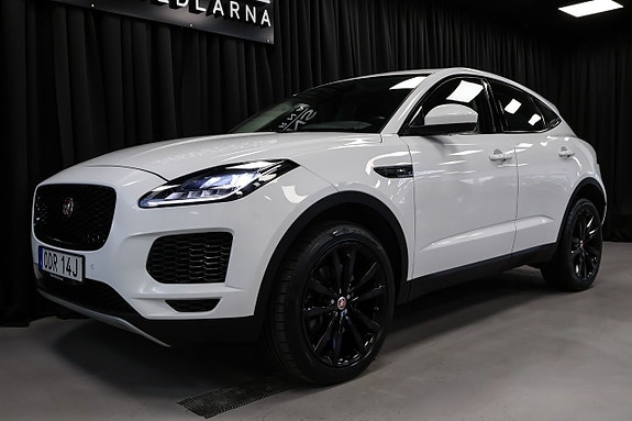 Jaguar E-PACE 3 of 5