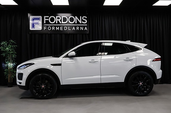 Jaguar E-PACE 2 of 5