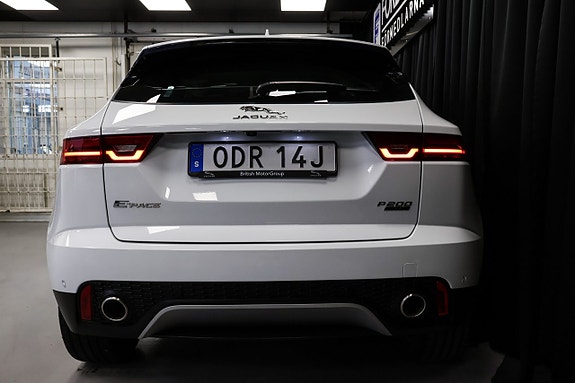 Jaguar E-PACE 6 of 30