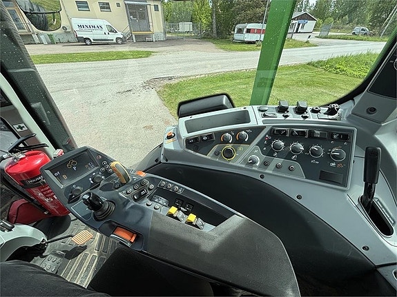 Valtra T214 Direct 6 of 6