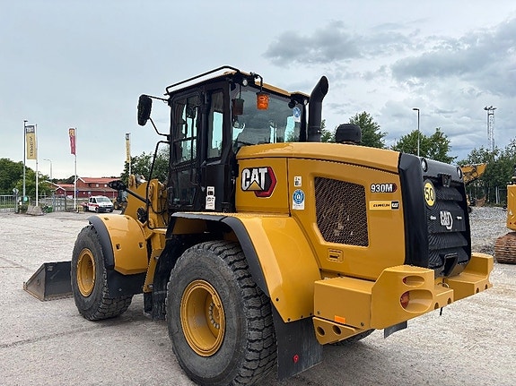 CAT 930M 4 of 10