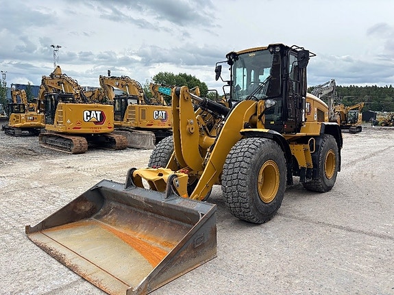 CAT 930M 5 of 10