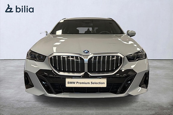 BMW 530e 5 of 18