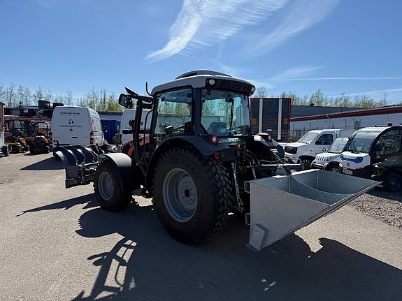 Deutz-Fahr 5075 D 4 of 7