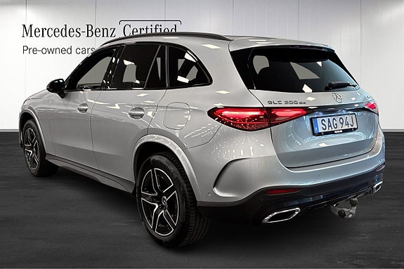 Mercedes-Benz GLC300 de 4 of 5