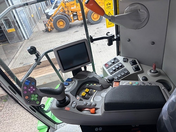 Deutz-Fahr C 9306 TS 15 of 18