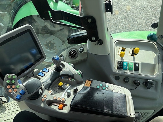 Deutz-Fahr 6215 TTV 4 of 9